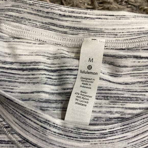 Lululemon Close to Crossing LS Rulu sz medium LW3CEJS - Picture 4 of 11